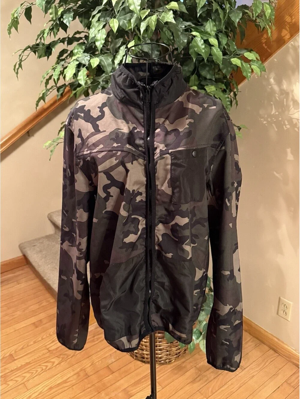 Nomad Fleece Lined Full Zip Camo Jacket Men’s M Hunting Outdoors